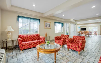 Photo 3 - SureStay Hotel by Best Western Ukiah