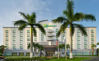 Photo 2 - Holiday Inn Miami-Doral Area by IHG