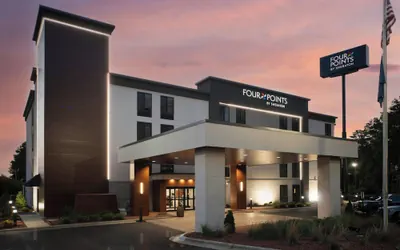 Photo 2 - Four Points by Sheraton Fayetteville Fort Bragg