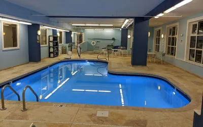 Photo 2 - Baymont by Wyndham Rockford