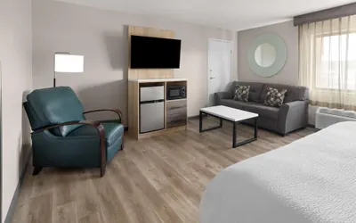 Photo 5 - La Quinta Inn & Suites by Wyndham Mansfield OH