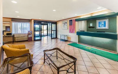 Photo 4 - La Quinta Inn & Suites by Wyndham Las Cruces Organ Mountain