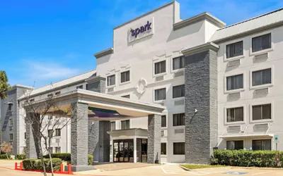 Photo 2 - Spark by Hilton Grapevine DFW North