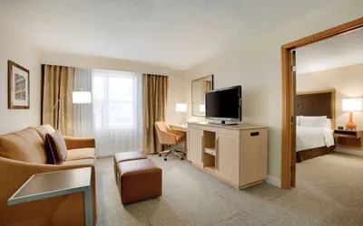 Photo 2 - Hampton Inn & Suites Cleveland/Independence