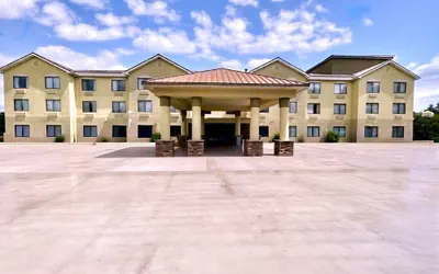 Photo 2 - Comfort Suites Georgetown