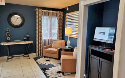 Photo 3 - MainStay Suites Kansas City Overland Park