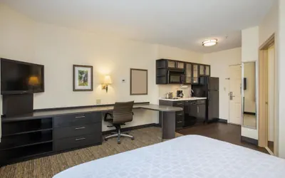 Photo 5 - MainStay Suites Kansas City Overland Park