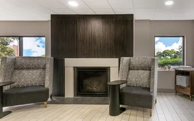 Photo 3 - Hampton Inn Richmond