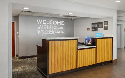 Photo 5 - Hampton Inn Carrollton
