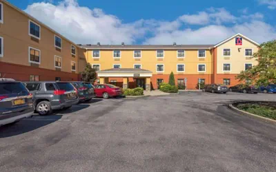 Studio 6 Corporate Extended Stay Buffalo Amherst NY