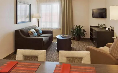 Photo 5 - MainStay Suites Southfield-Detroit