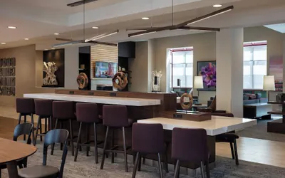 Photo 3 - Courtyard by Marriott Denver Airport