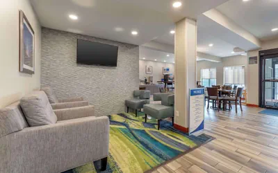 Photo 4 - Best Western St. Clairsville Inn & Suites