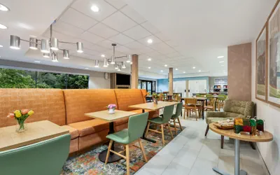 Photo 4 - Hampton Inn White River Junction