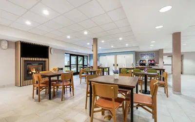Photo 5 - Hampton Inn White River Junction