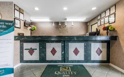 Photo 3 - Quality Inn Andalusia
