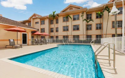 Photo 2 - Residence Inn by Marriott West Palm Beach