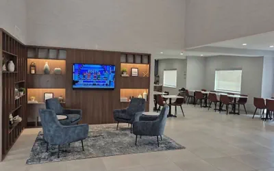 Photo 3 - Quality Inn Midland South