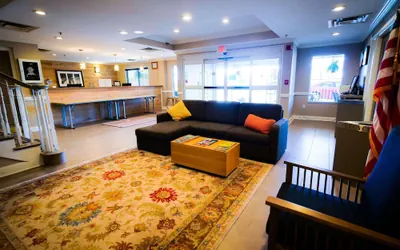 Photo 3 - Country Inn & Suites by Radisson, Burlington (Elon), NC