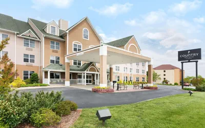 Photo 2 - Country Inn & Suites by Radisson, Burlington (Elon), NC