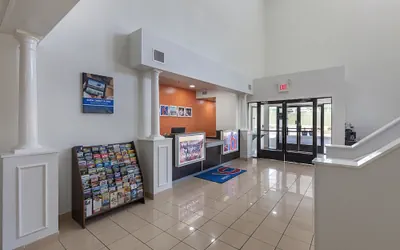 Photo 3 - Motel 6 Bedford, TX - Fort Worth