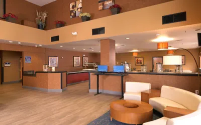 Photo 2 - Crystal Inn Hotel & Suites West Valley City