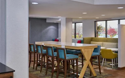 Photo 2 - Hampton Inn Anchorage