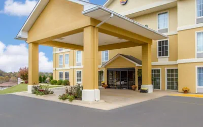 Photo 2 - Comfort Inn Poplar Bluff North