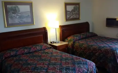 Photo 4 - Hotel Blue Top Inn
