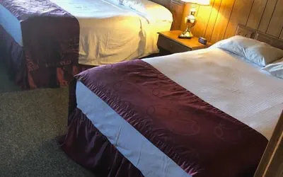 Photo 5 - Hotel Blue Top Inn