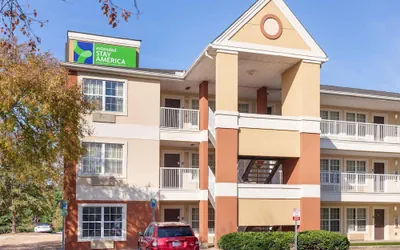 Photo 2 - Extended Stay America Select Suites Raleigh RDU Airport