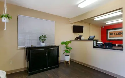 Photo 3 - Extended Stay America Select Suites Phoenix Scottsdale North