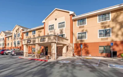 Photo 2 - Extended Stay America Suites Orange County Lake Forest