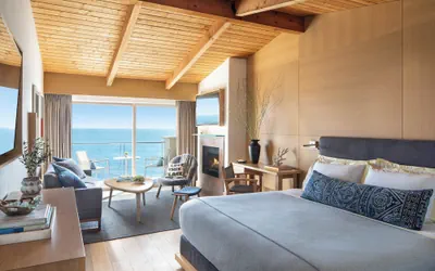 Photo 2 - Malibu Beach Inn