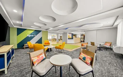 Photo 3 - Spark by Hilton Milford Boston