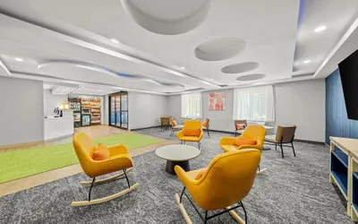 Photo 4 - Spark by Hilton Milford Boston