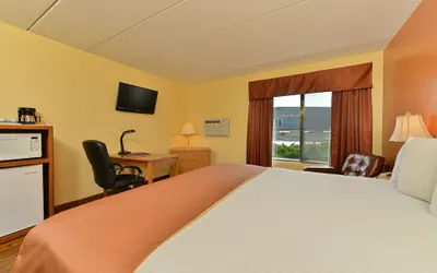 Photo 4 - Super 8 by Wyndham Rapid City