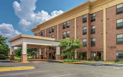 Photo 2 - Hampton Inn Minneapolis/Burnsville