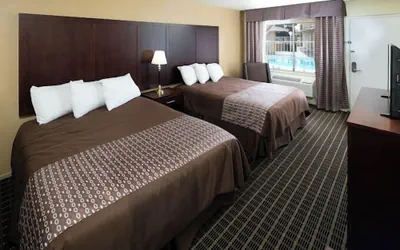 Photo 4 - GuestPlace Inn & Suites
