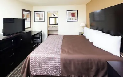 Photo 2 - GuestPlace Inn & Suites