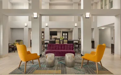 Photo 4 - La Quinta Inn & Suites by Wyndham Fairfield - Napa Valley