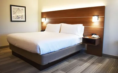 Photo 4 - Holiday Inn Express & Suites Albany by IHG