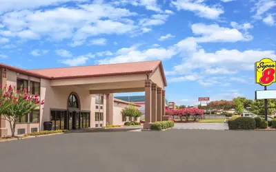 Super 8 by Wyndham Oxford MS University Area