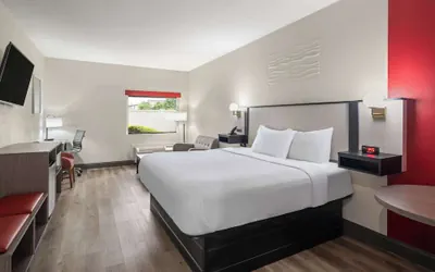 Photo 5 - Ramada by Wyndham Locust Grove