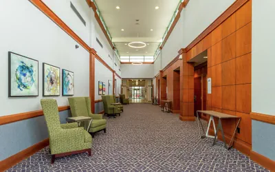 Photo 4 - Hilton Garden Inn Chicago North Shore/Evanston