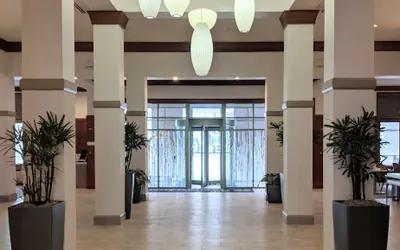 Photo 3 - Hilton Garden Inn Chicago North Shore/Evanston
