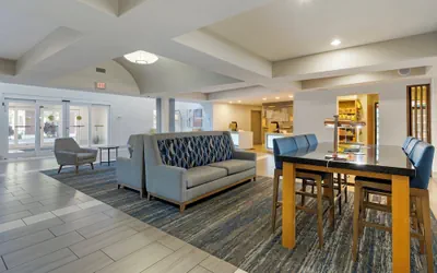 Photo 4 - Holiday Inn Express Hotel & Suites The Villages by IHG