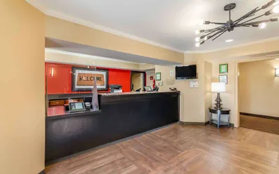 Photo 3 - Extended Stay America Select Suites - Chesapeake - Churchland Blvd.