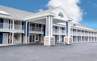 Photo 2 - Hilltop Inn and Suites, near Foxwoods Casino