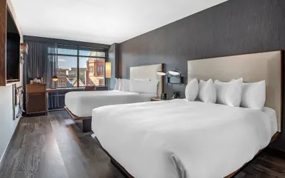 Photo 2 - Courtyard by Marriott Washington, DC Dupont Circle